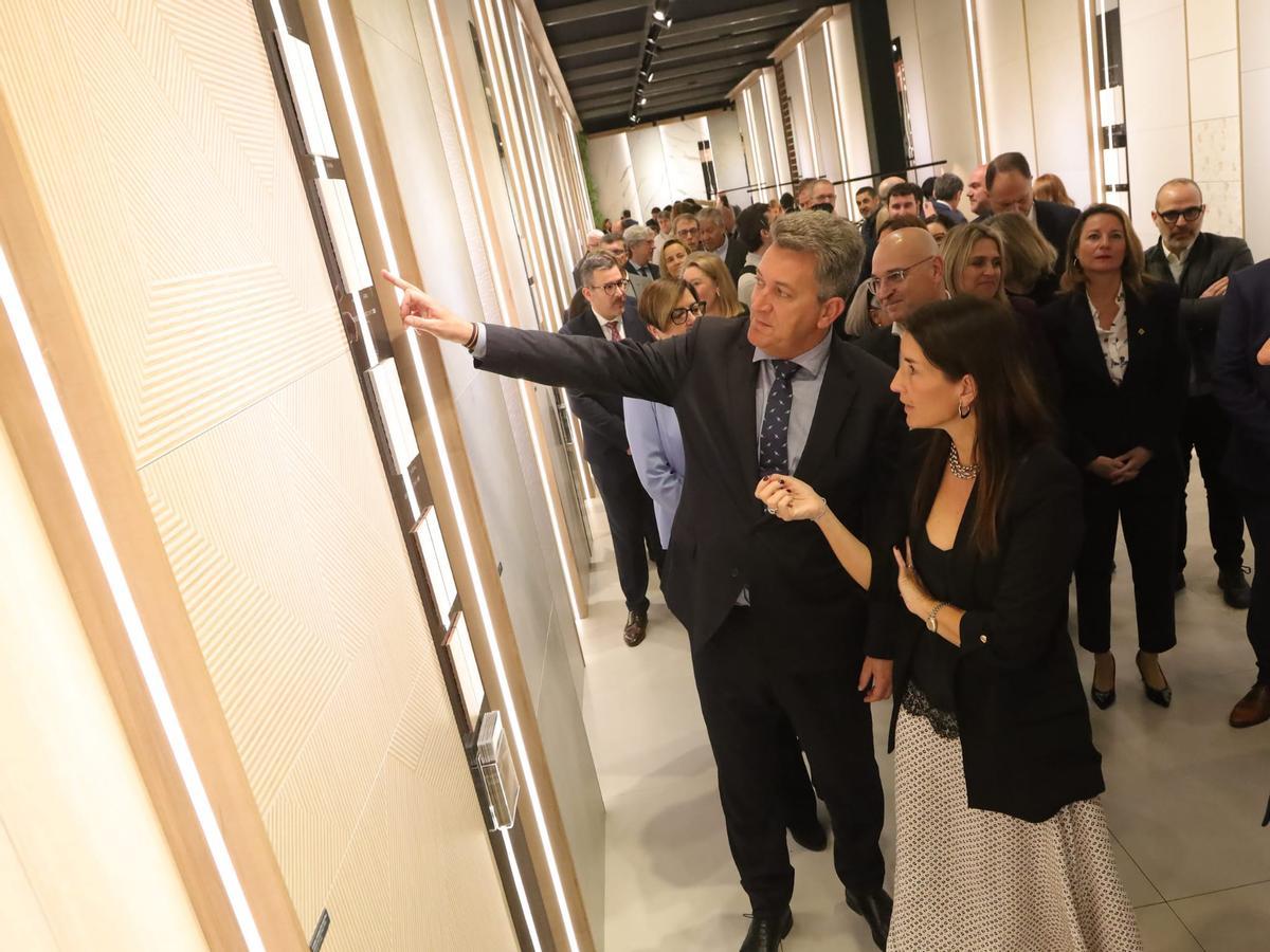 Galería de fotos: Las mejores imágenes de la primera jornada de la feria Cevisama en Valencia Galería de fotos: Las mejores imágenes de la primera jornada de la feria Cevisama en Valencia