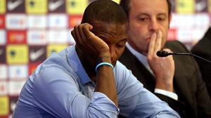 Emotiu comiat d’Eric Abidal al Barça, en presència de tots els seus companys.