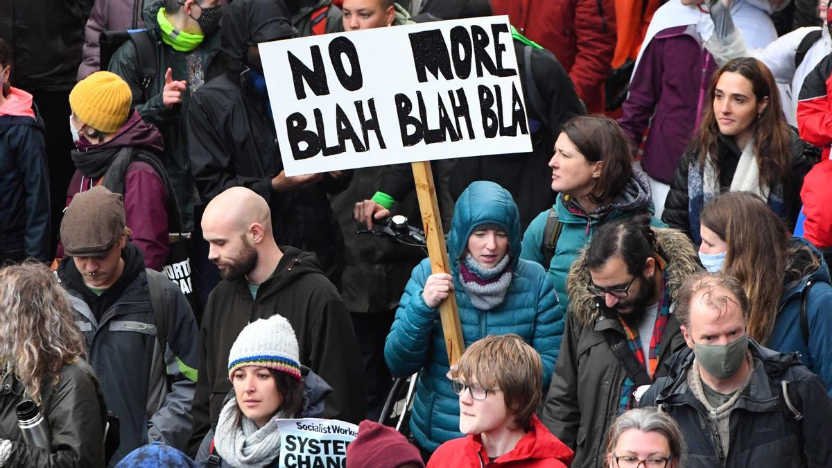 Manifestación de protesta durante un día mundial de acción sobre el cambio climático en Glasgow el 6 de noviembre de 2021, durante la Conferencia de las Naciones Unidas sobre el Cambio Climático COP26.