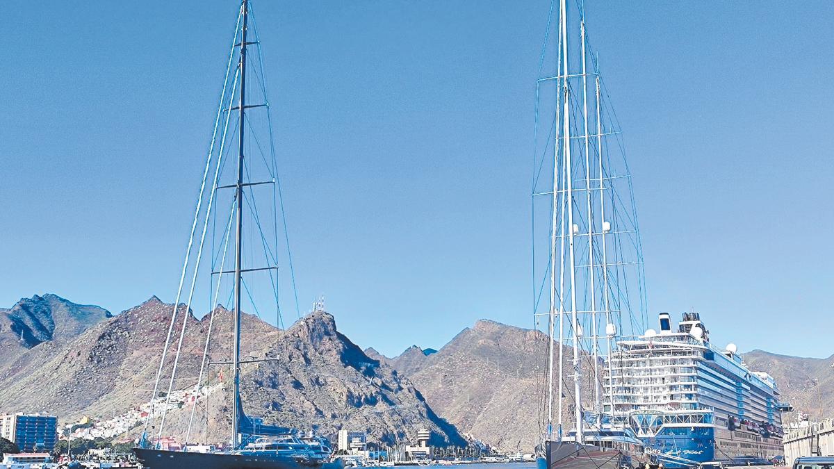 Yates de lujo en el puerto de Santa Cruz de Tenerife