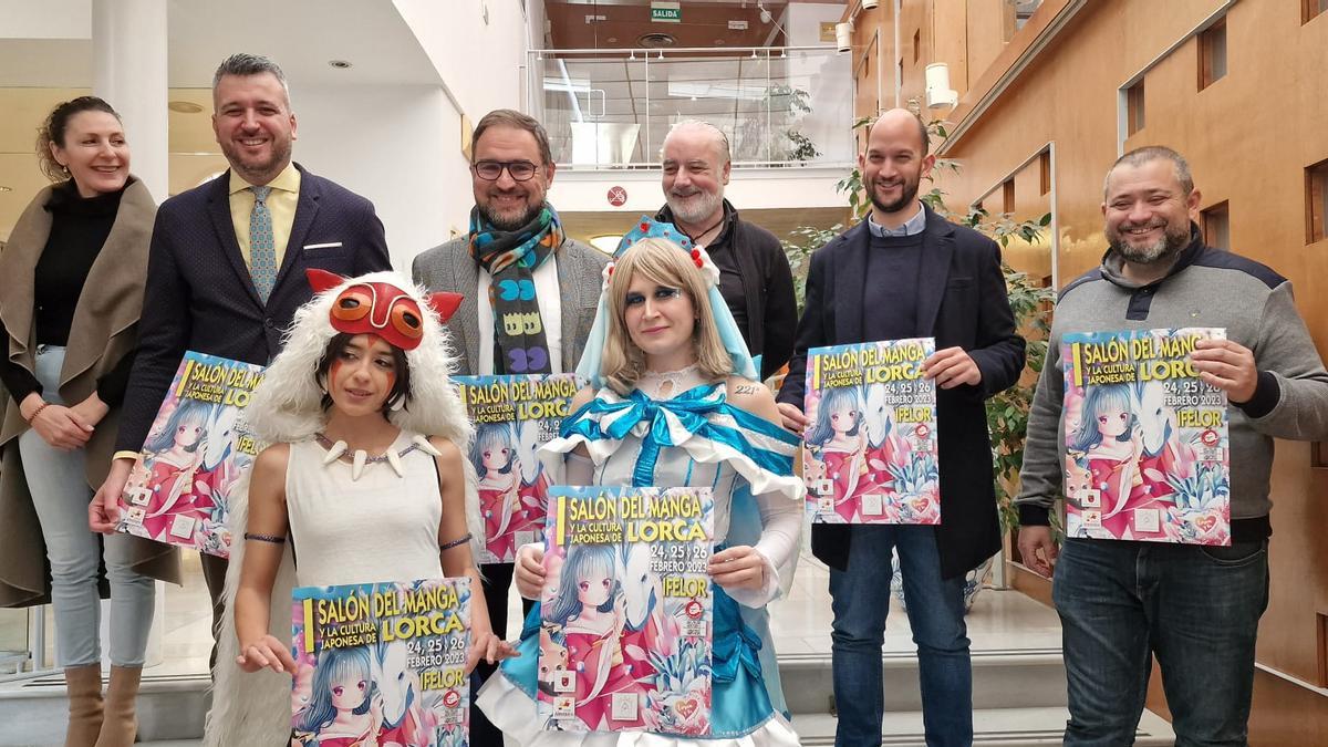 José Manuel López, Diego José Mateos, Antonio Álvarez y José Ángel Ponce, centro, durante la presentación.