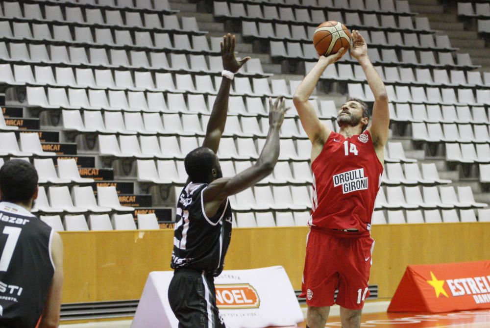 Les imatges del Bàsquet Girona-Juaristi (69-86)