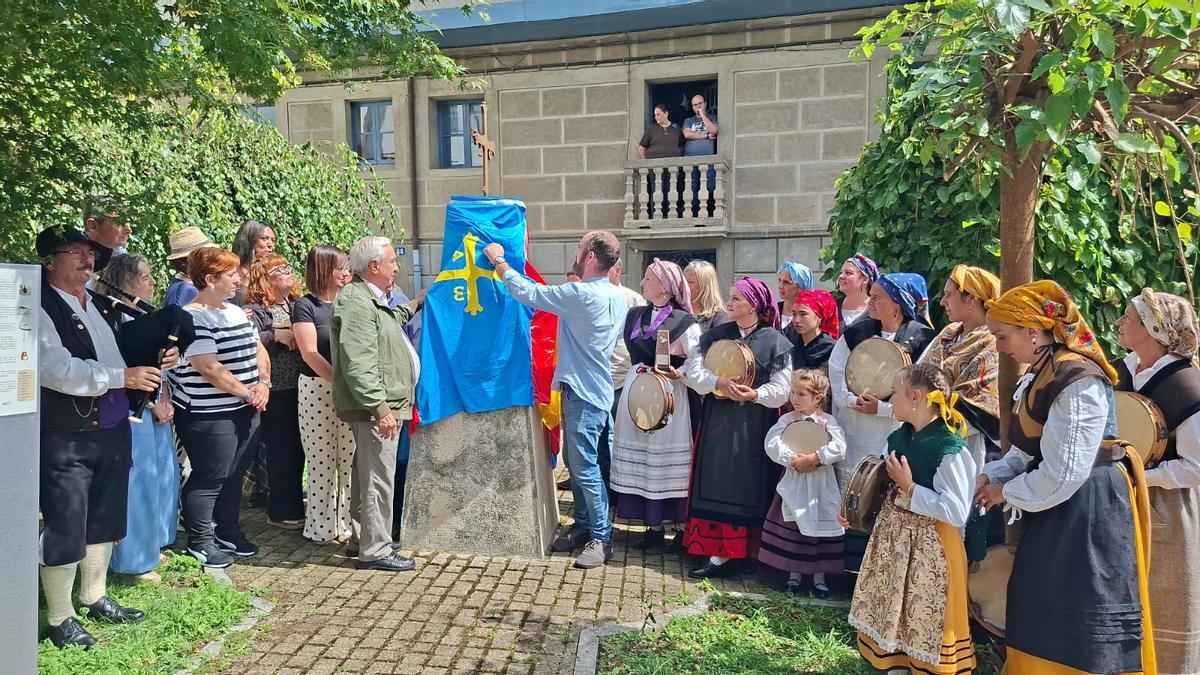 En imágenes: Navelgas celebra el XLIV Día de los Pueblos con un hermanamiento con Infiesto En imágenes: Navelgas celebra el XLIV Día de los Pueblos con un hermanamiento con Infiesto