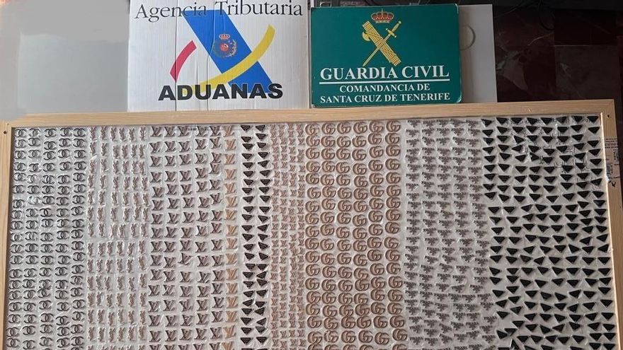 Emblemas comerciales falsificados intervenidos en Tenerife por la Guardia Civil y la Agencia Aduanera