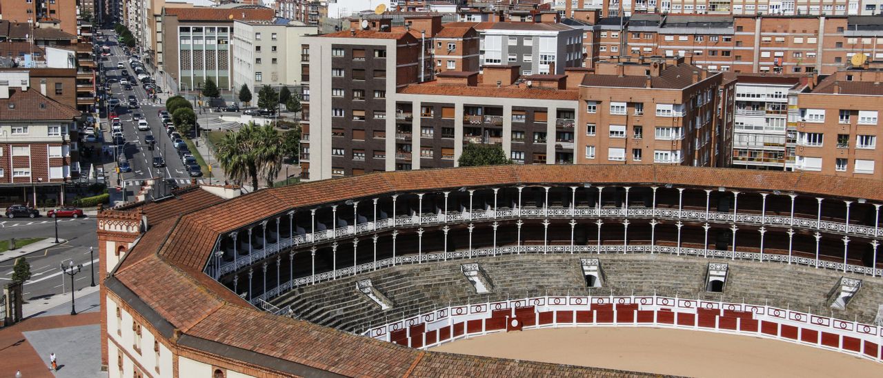 Plaza de toros de El Bibio.