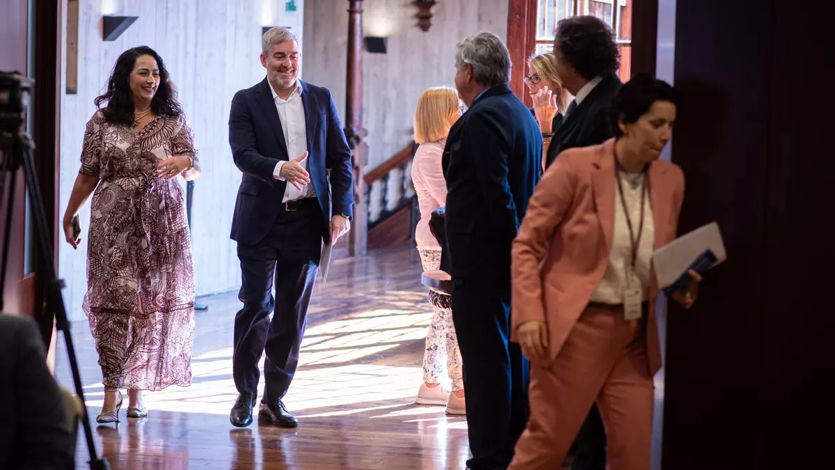 Ya es posible llevar al día los trámites de viviendas y negocios sin ir la oficina: la era digital llega a los 39 registros de Canarias