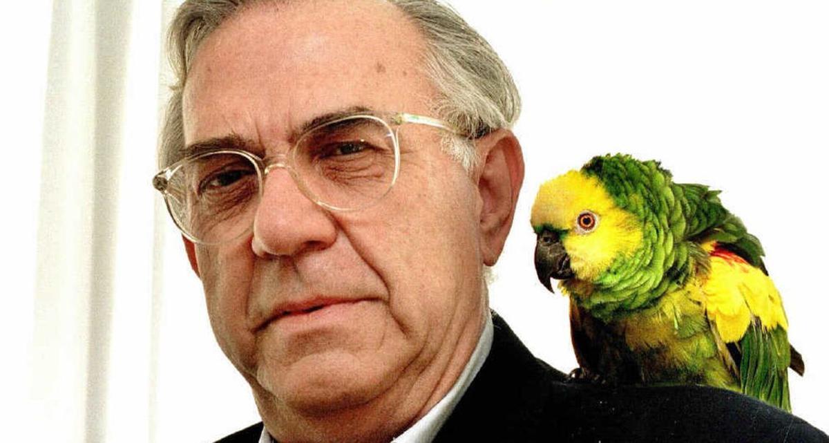 El escritor malagueño Rafael Pérez Estrada (1934-2000).