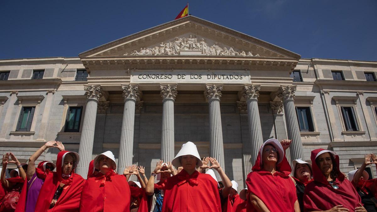 Marcha en contra de la explotación reproductiva de las mujeres y la compraventa de bebés.