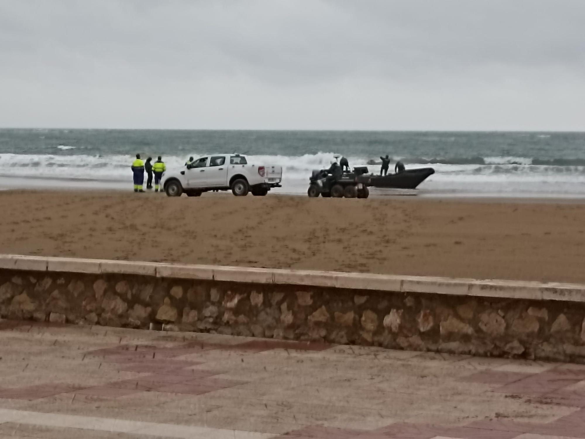 Una 'narcolancha' llega hasta el paseo de Cullera