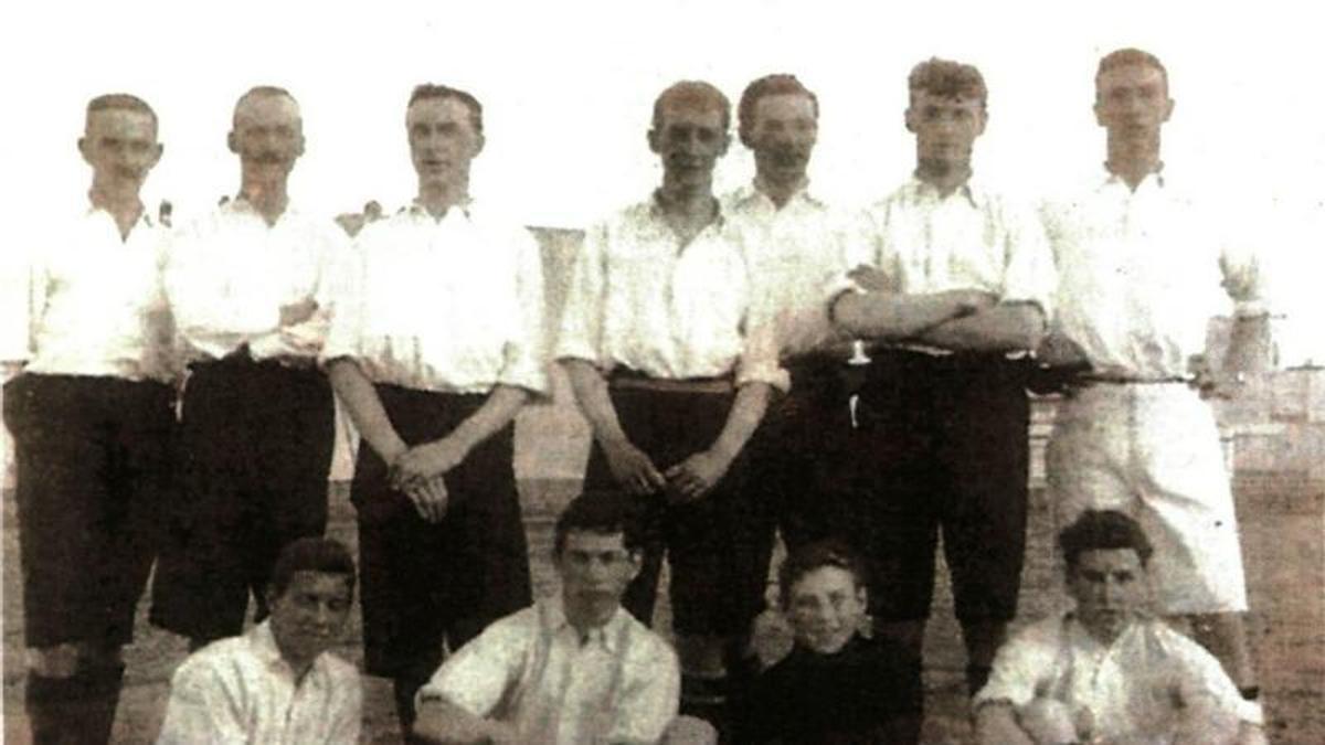 Las Palmas Football Club en 1902.