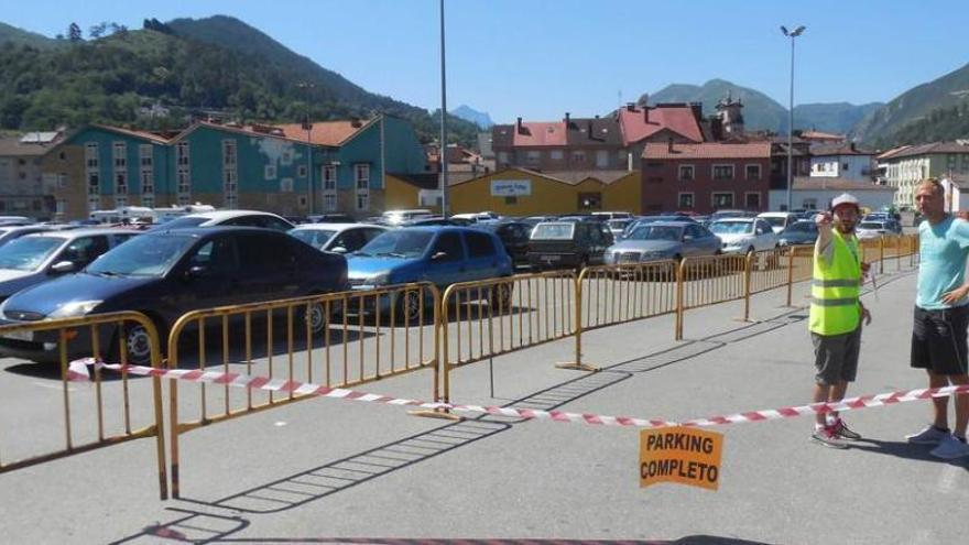 El aparcamiento de Cangas de Onís .