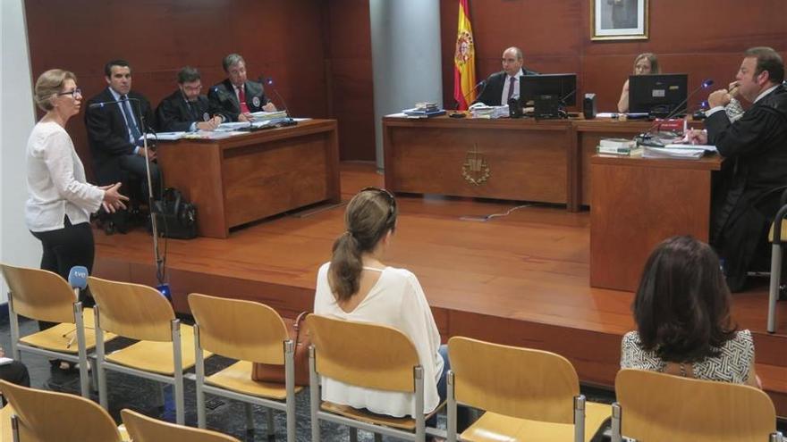 Las docentes de Cáceres acusadas de pasividad en un caso de acoso dicen que fue &quot;un incidente puntual&quot;