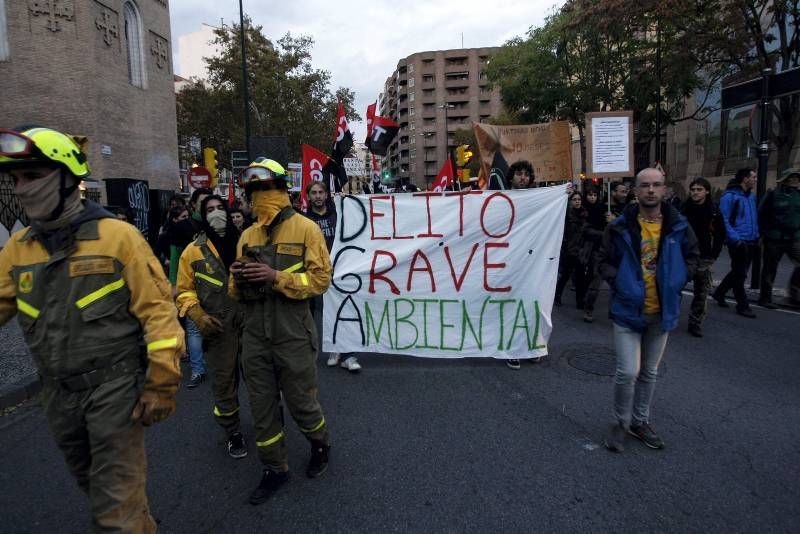 Fotogalería de la marcha de los bomberos forestales