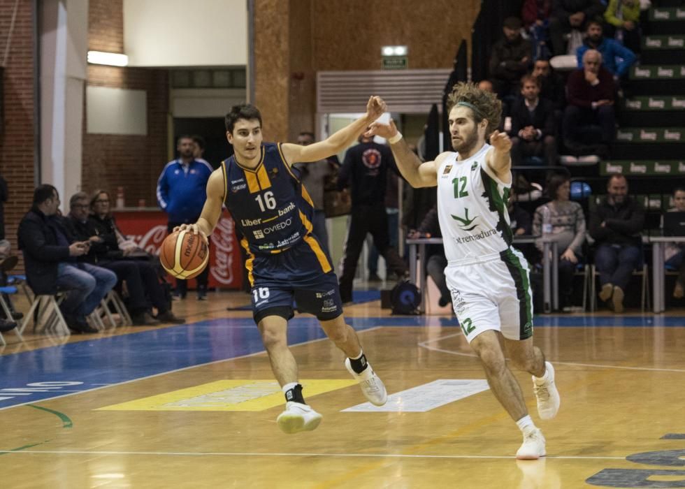 La victoria (82-62) del Oviedo al Cáceres