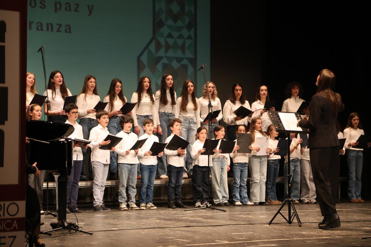 Los alumnos del ‘Juan Vázquez', protagonistas de la actuación