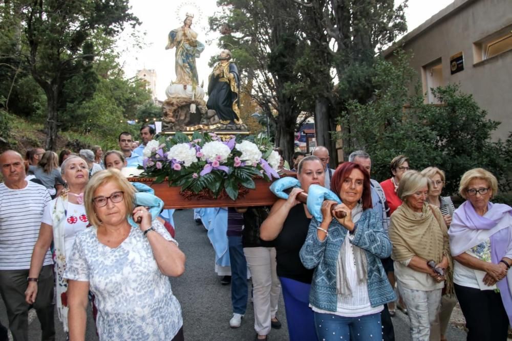 Alcoy se vuelca con su patrona