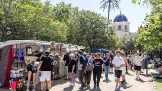 La artesanía y las tradiciones se dan la mano en el mercadillo de Santa Faz