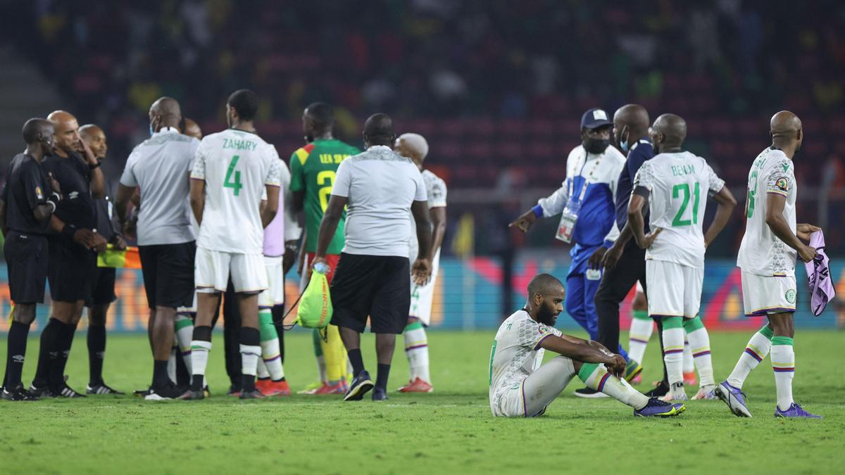 Jugadores del Camerún-Comoras.