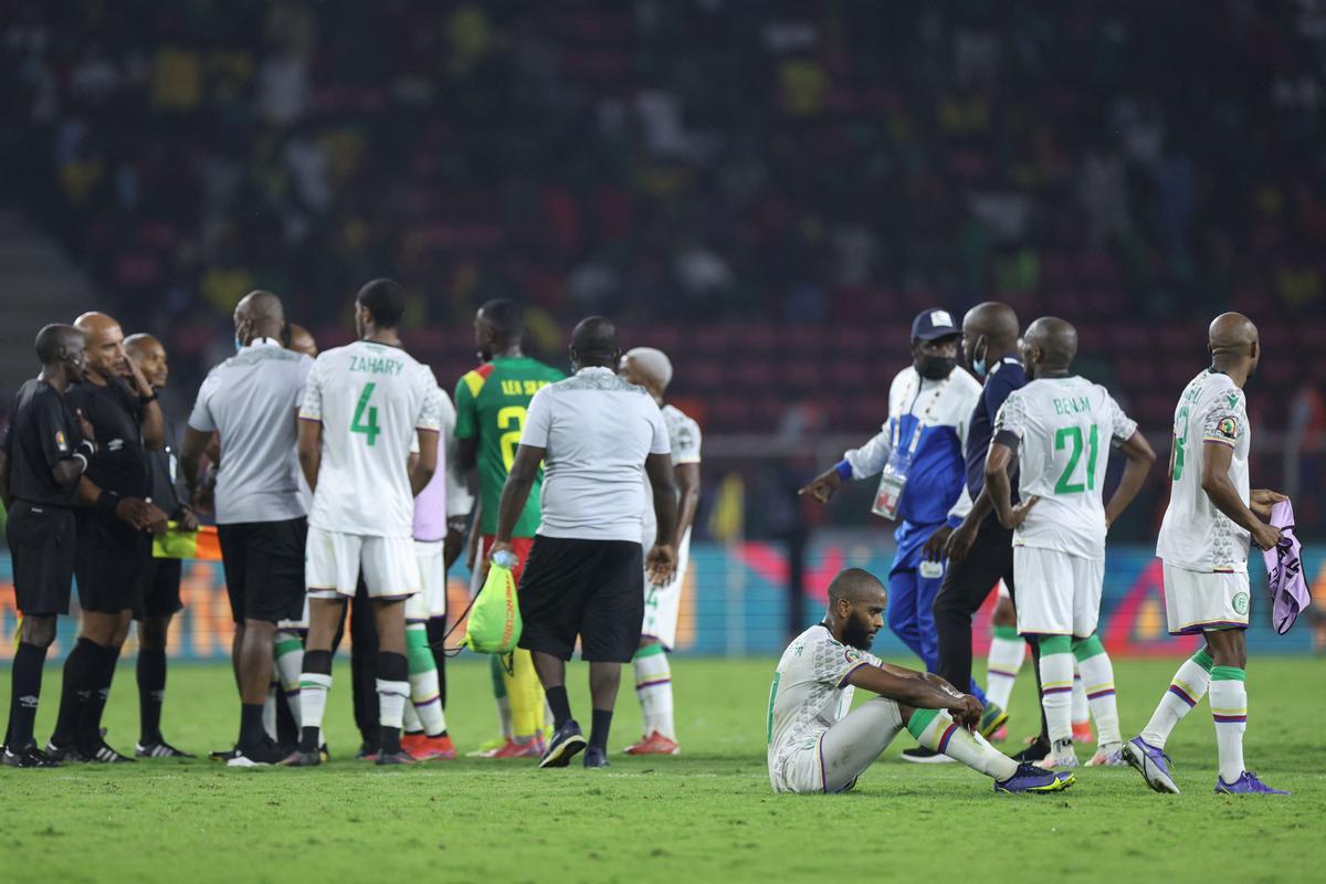 Jugadores del Camerún-Comoras.