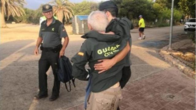 Rescatan de un acantilado en Orihuela a un hombre de 86 años que estaba desaparecido