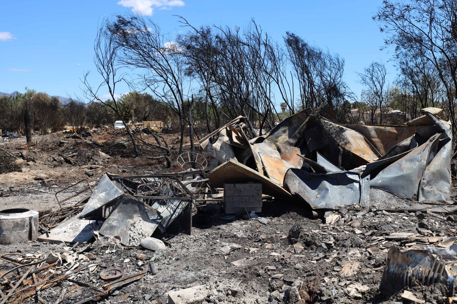 Desolación en la cuadra Borriolenc tras el incendio, un día después