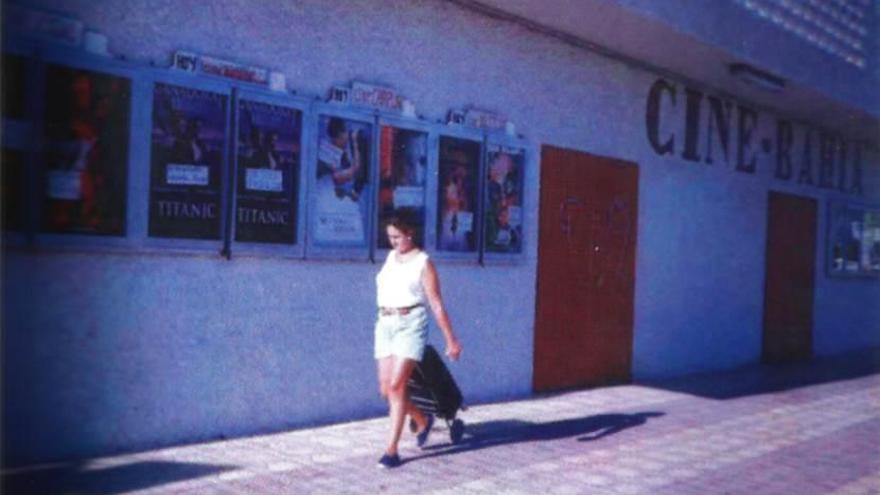 Fachada del Cine Bahía, que continúa en funcionamiento.