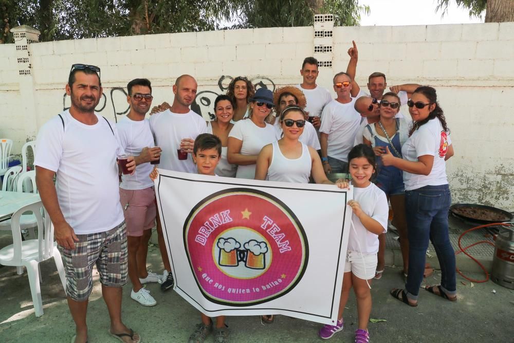 Los vecinos participan en el tercer concurso municipal de paellas