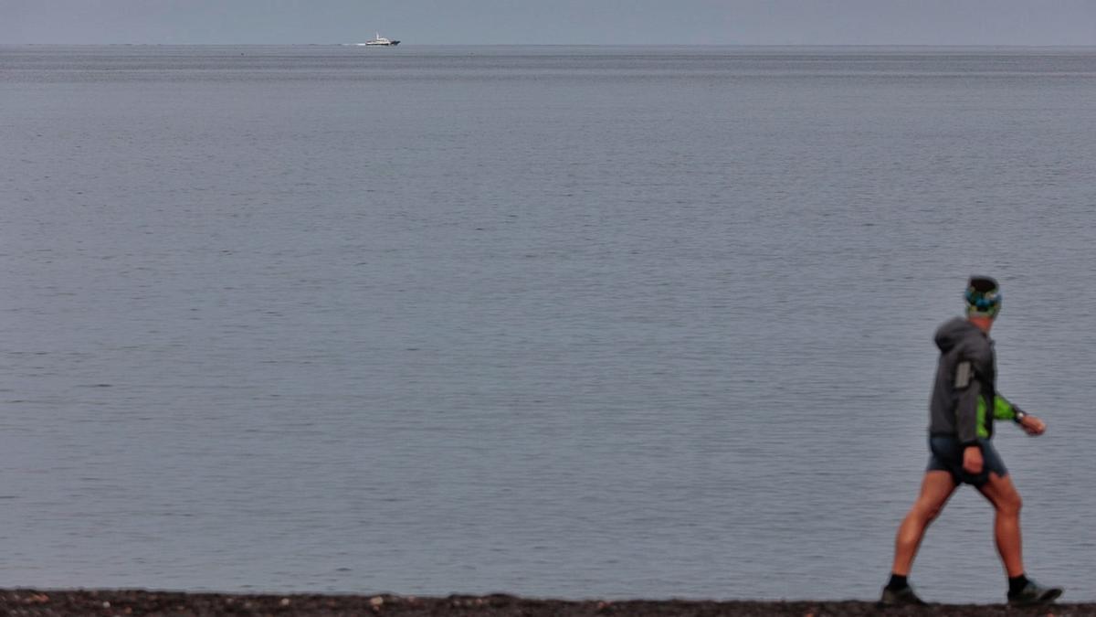 Coche y barco del hombre desaparecido con sus hijas en Tenerife