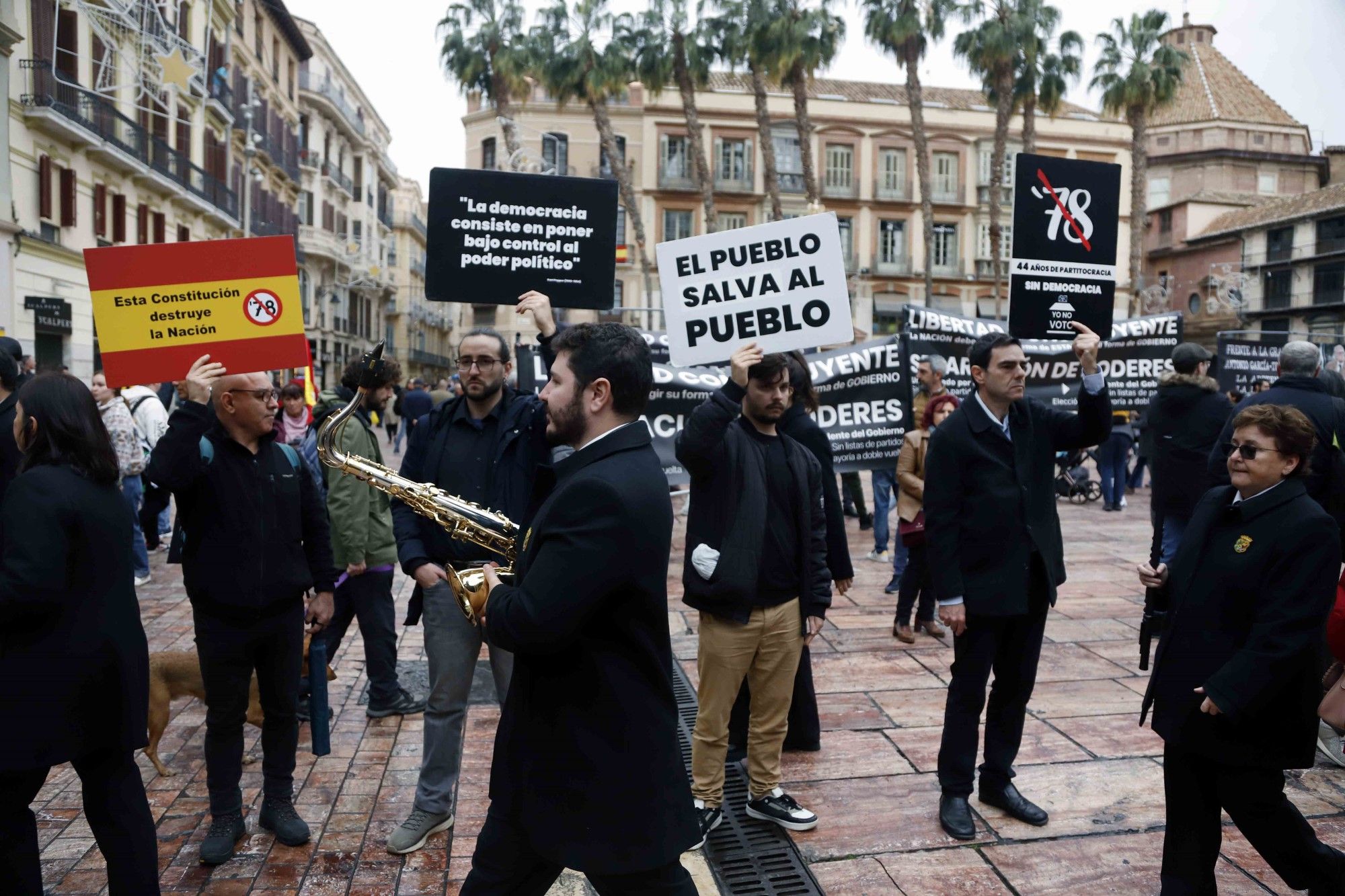 Málaga rinde homenaje a la Constitución Española en su 45 aniversario