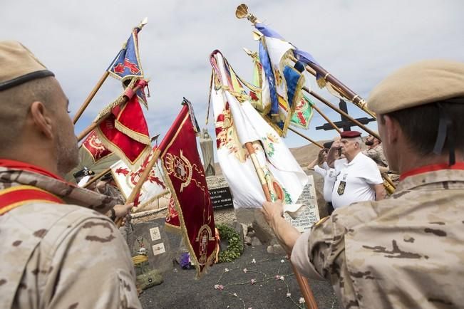 FUERTEVENTURA -  Homenaje a los legionarios paracaidistas en Tefia - 11-04-16