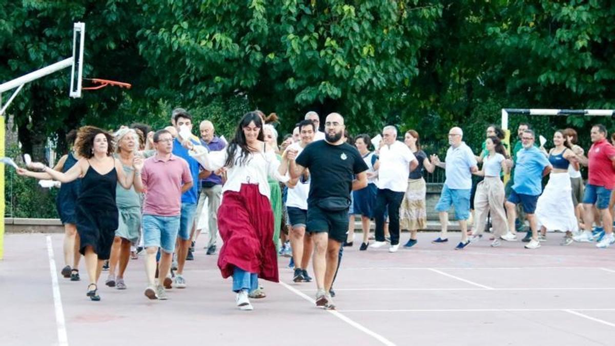 Un dels assajos del Ball Cerdà de la Seu d'Urgell