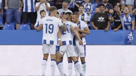 Resumen, goles y highlights del CD Leganés 2 - 1 UD Las Palmas de la jornada 2 de LaLiga EA Sports