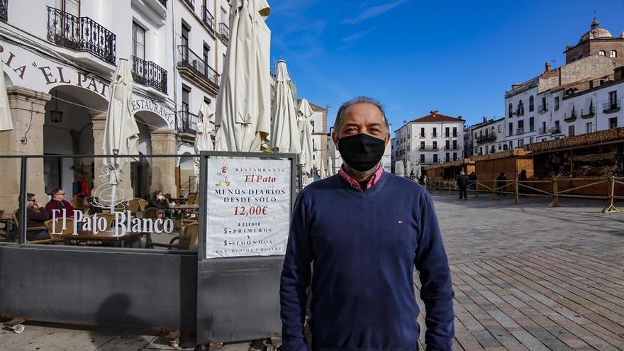 «Se me partía el alma viendo pasar ese frío a los vendedores»