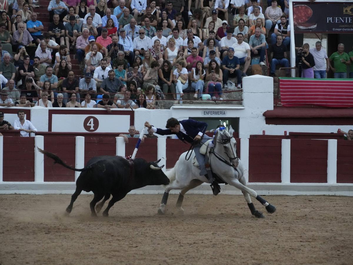 GALERÍA | Corrida de rejones de San Pedro en Zamora 2025