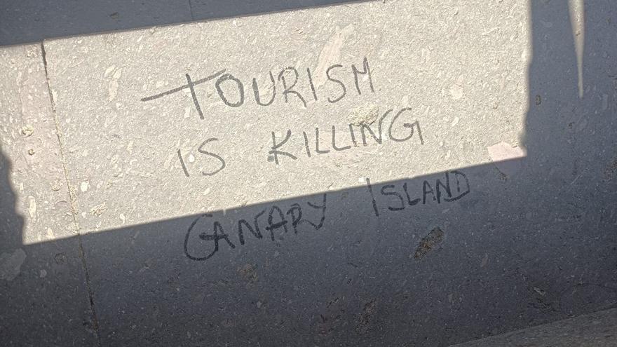 Frente para la Liberación de Canarias de Turistas