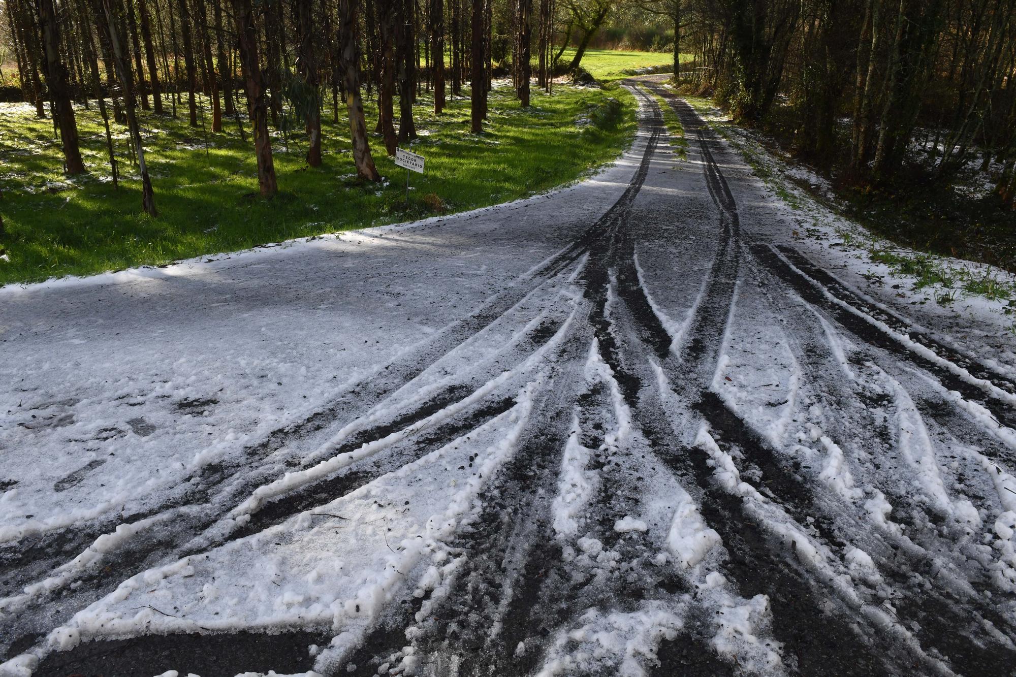 La nieve llega a la montaña de A Coruña