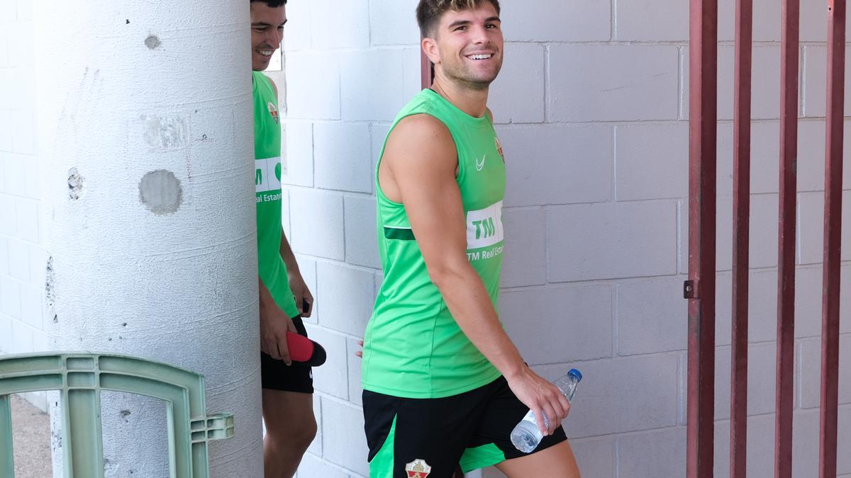 Raúl Guti, sonriente, antes de un entrenamiento de esta pretemporada.