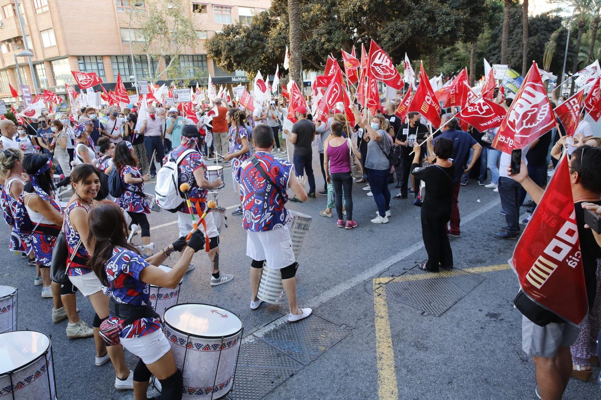 Nueva protesta frente a la sede del Sabadell