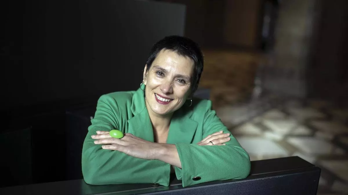 Laia Arnal, directora del Pacte Nacional de Salud Mental: "La tendencia ha de ser la hospitalización a domicilio"