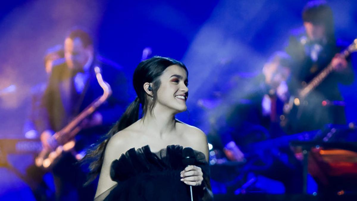 Amaia, durante la actuación en los Premios Goya 2019