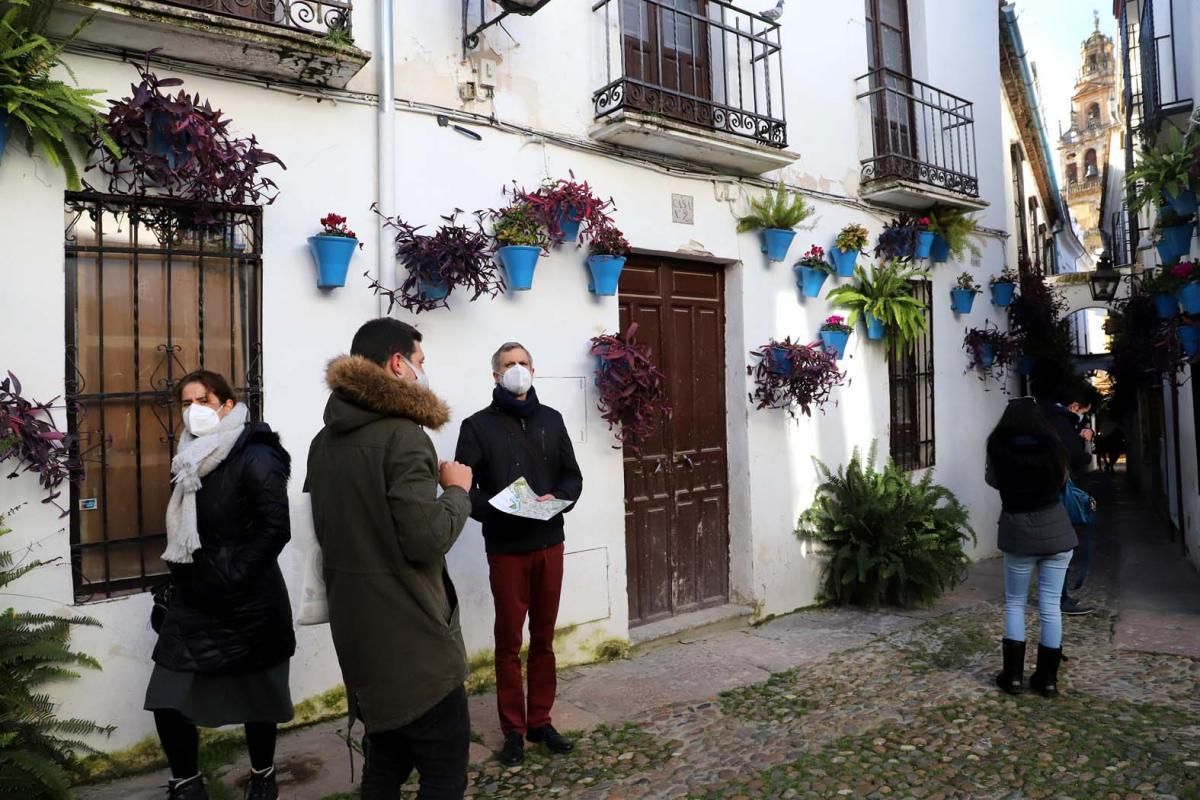 Navidad en Córdoba: El sol y las compras se imponen al frío