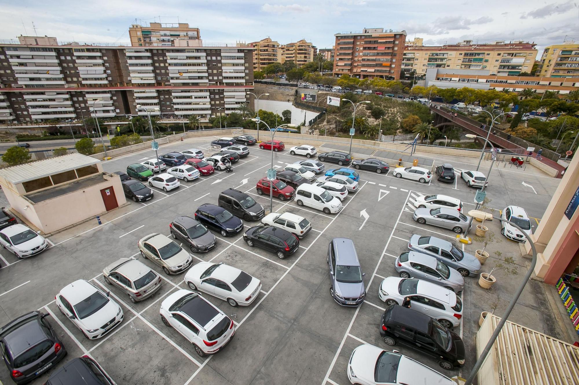 Así están los centros comerciales de Alicante este fin de semana