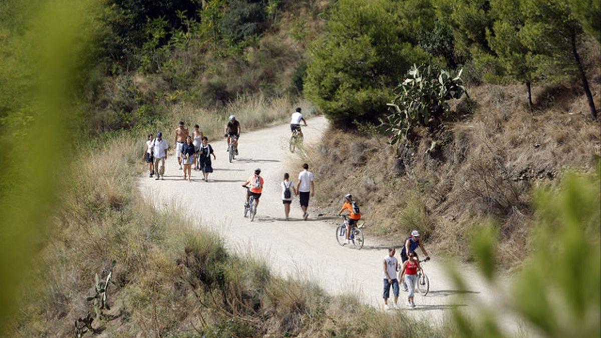 Imatge d&#039;arxiu d&#039;usuaris al parc de Collserola