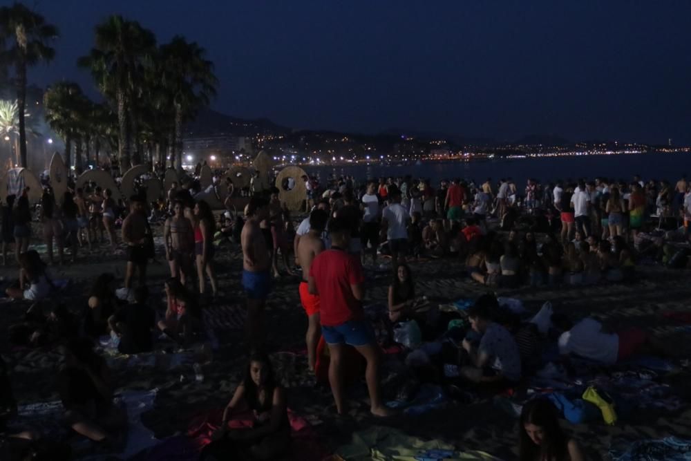 Málaga celebra la noche de San Juan en sus playas