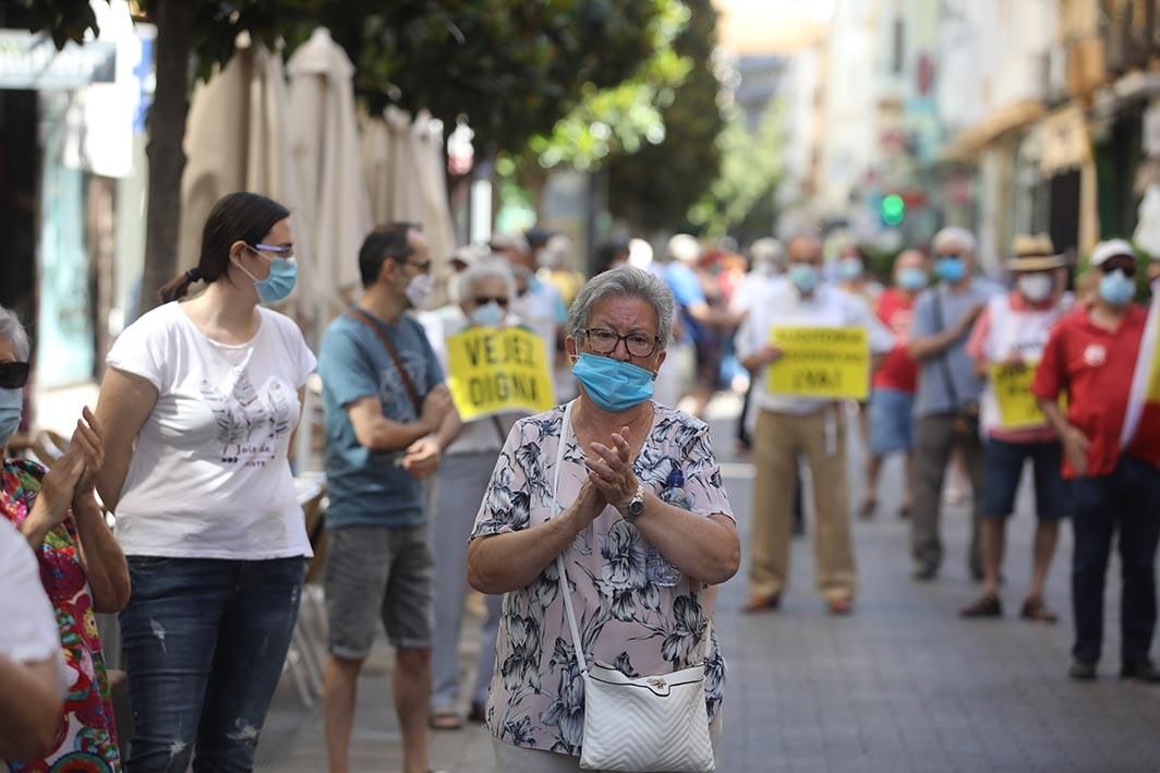 Concentración por un pacto para la reconstrucción social de España