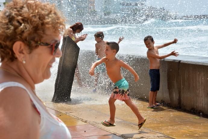 12/07/2018 ARINAGA. AGÜIMES. Reboso en la playa ...