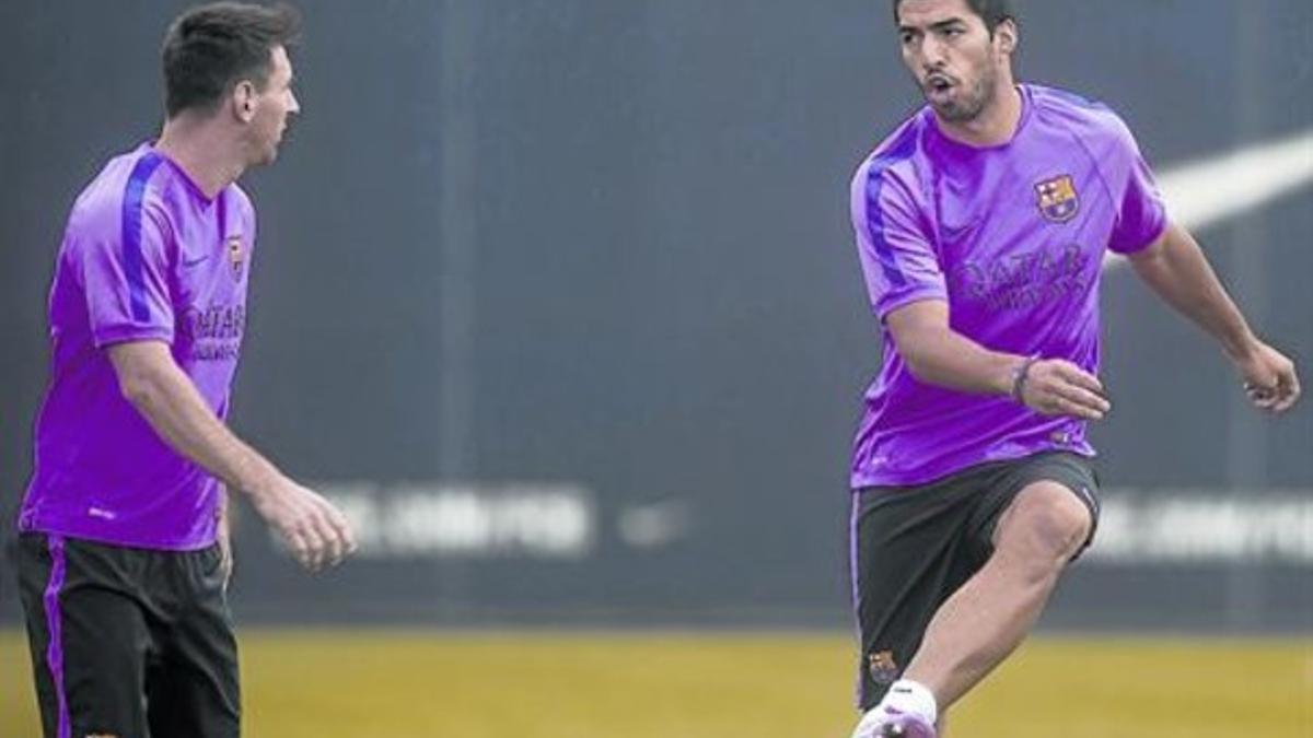 Letales 8 Messi y Suárez en un entrenamiento del Barcelona en la ciudad deportiva de Sant Joan Despí.