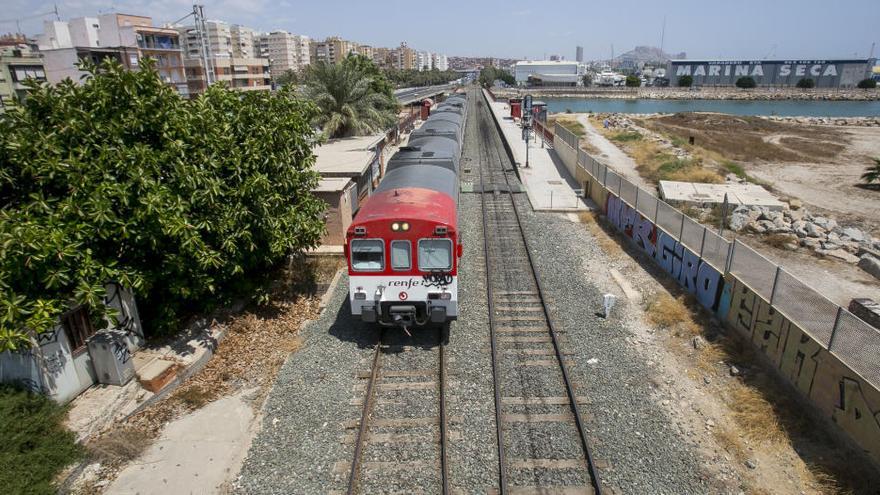 Renfe restablece al 80% el trasbordo por carretera a València de pasajeros del Talgo y el Euromed