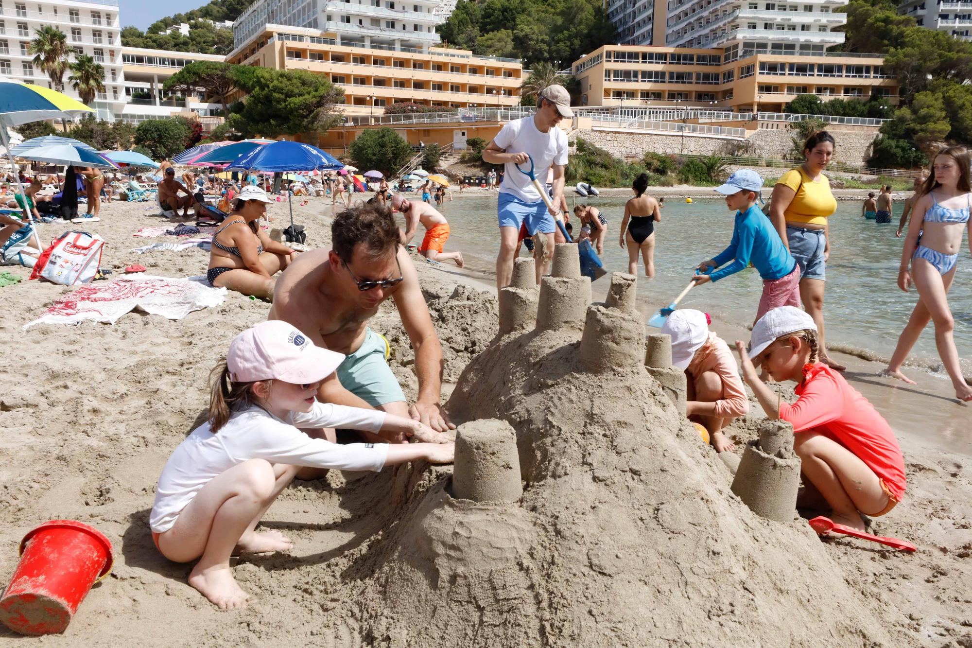 Concurso de castillo de arena en Santa Eulària