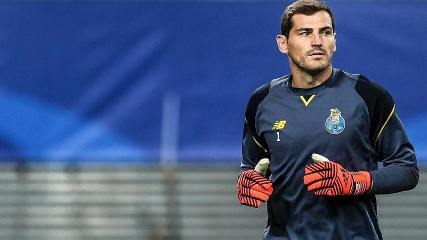 Benítez quiere rescatar a Casillas del Oporto